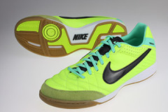 Nike Tiempo Mystic IV IC ̺