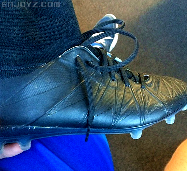 内马尔上脚测试毒锋2代 - 球鞋 - 足球鞋足球装