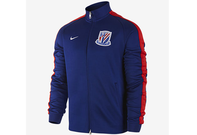 压马路必备,中超N98外套最新行情 - 球衣 - 足球