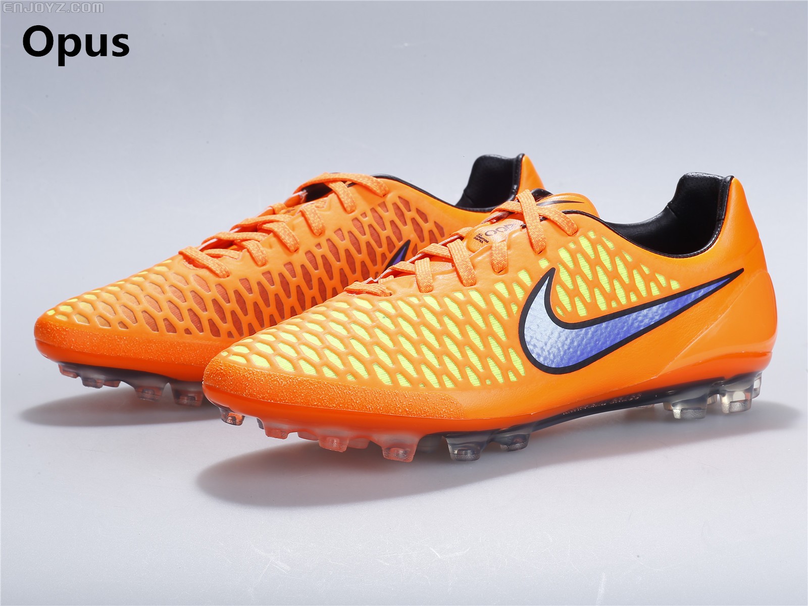 magista opus orden ag 鬼牌顶级/次级款对比评测 足球鞋评测_足球