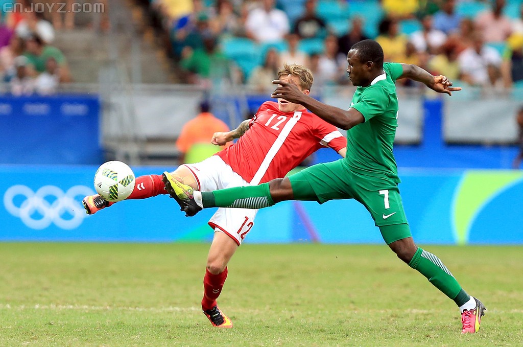 奥运赛场也有小黑鞋!阿米奴·乌马尔穿的是啥