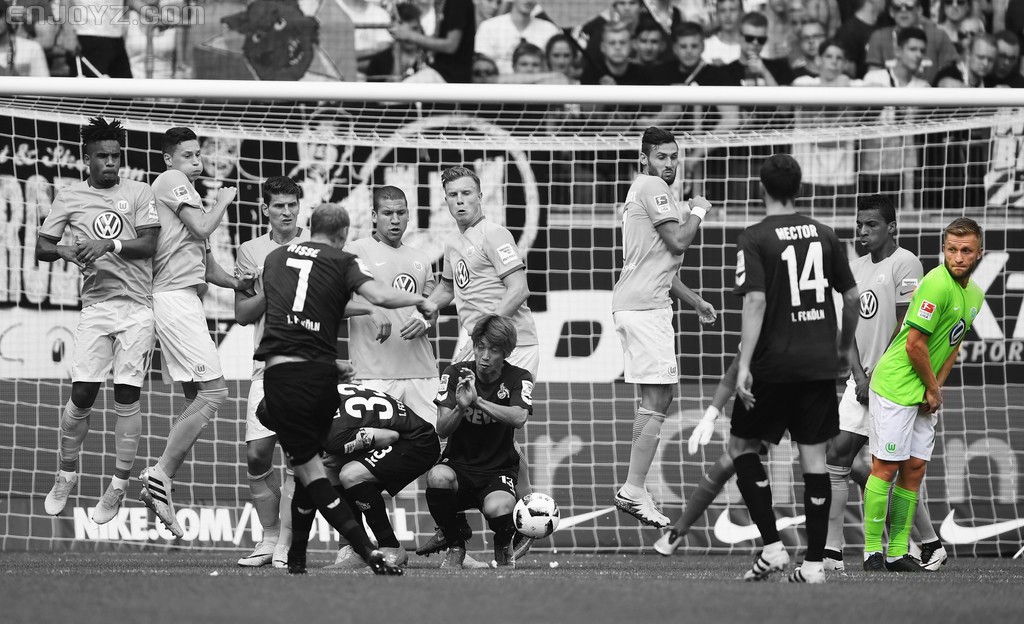 谁能认出库巴脚下的小黑鞋是什么? - 球鞋 - 足