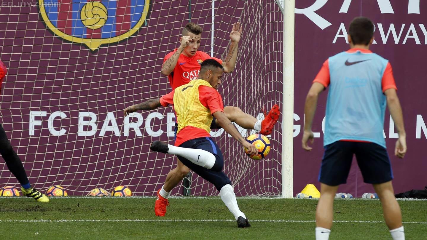 内马尔又换鞋!这双小黑鞋是什么? - 球鞋 - 足球