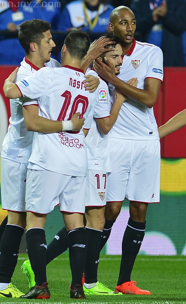 塞维利亚胸前广告不见了! - 球衣视点 - 足球鞋足