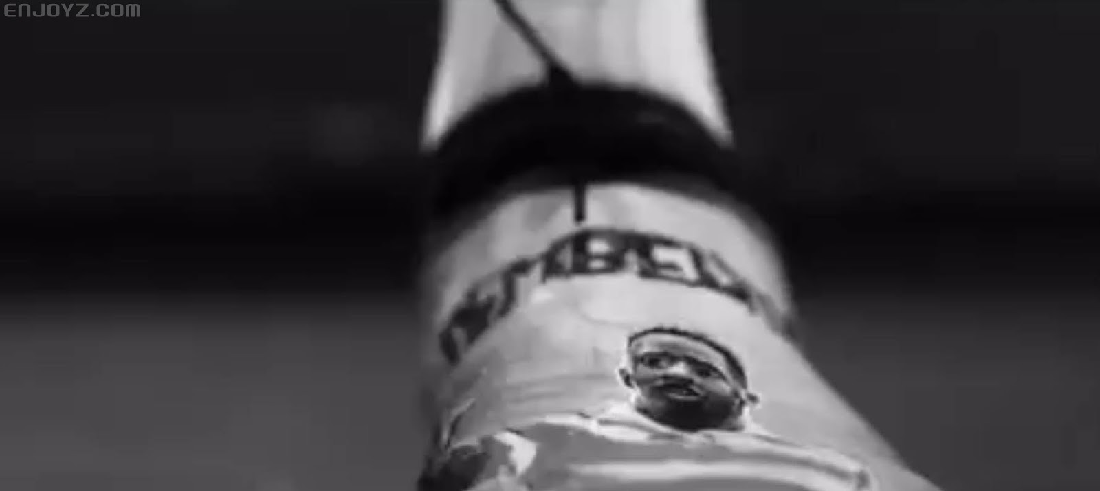 合约到期!小登贝莱上脚涂鸦定制Purechaos - 球