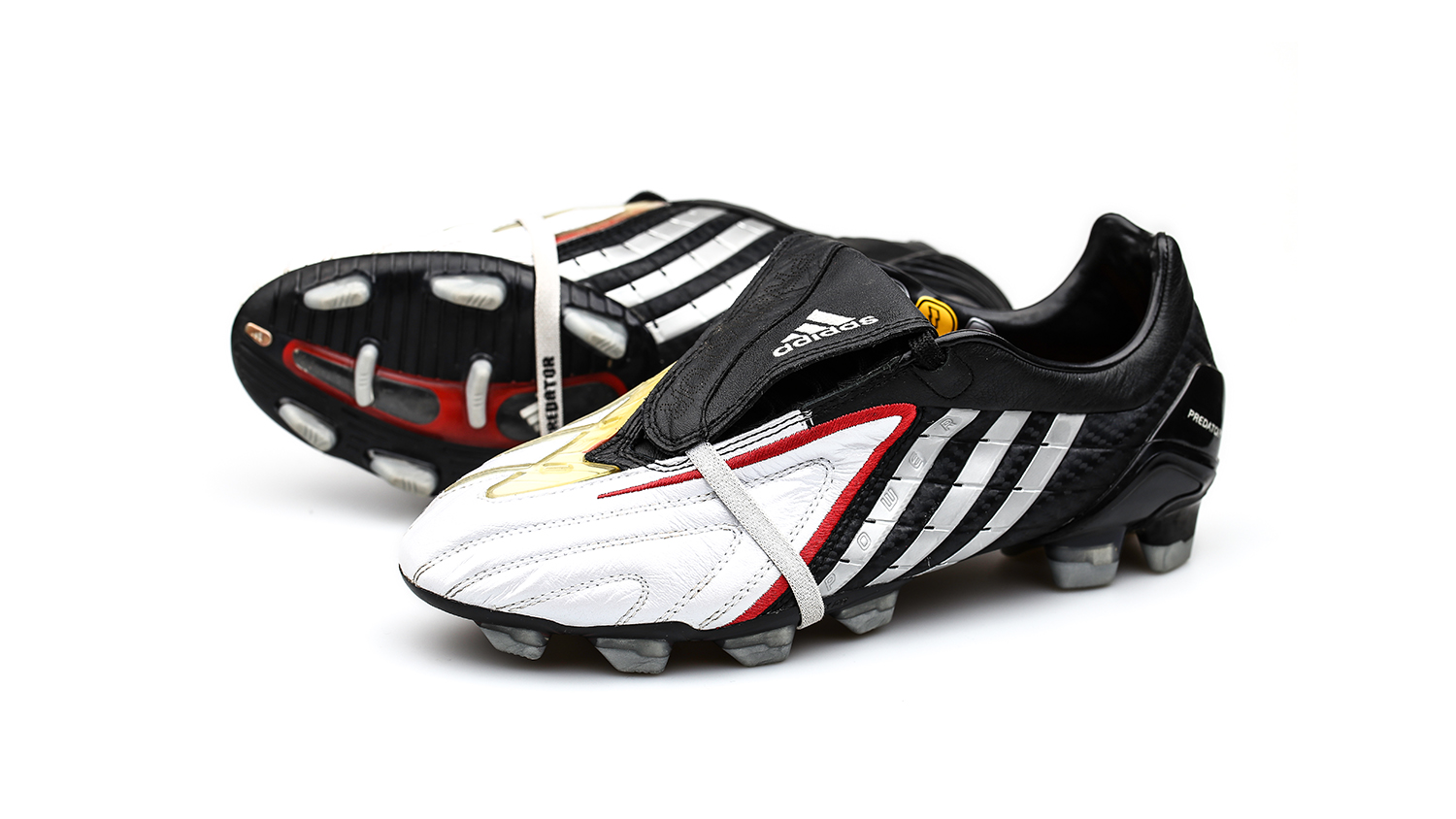 adidas Predator Powerswerve Ь