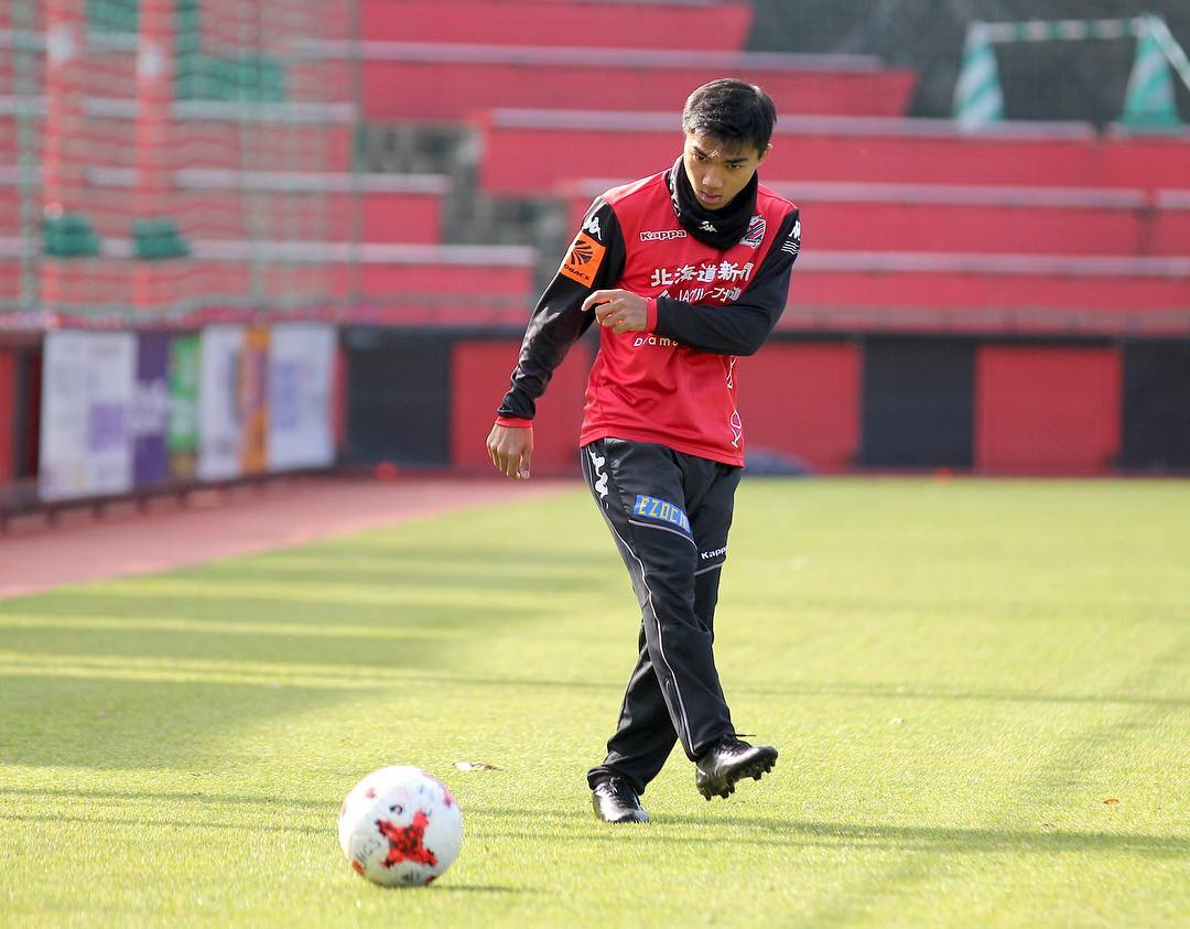 泰国梅西正式签约美津浓