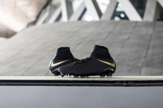 Nike HYPERVENOMX FINALE IC Football Shoes For Flipkart