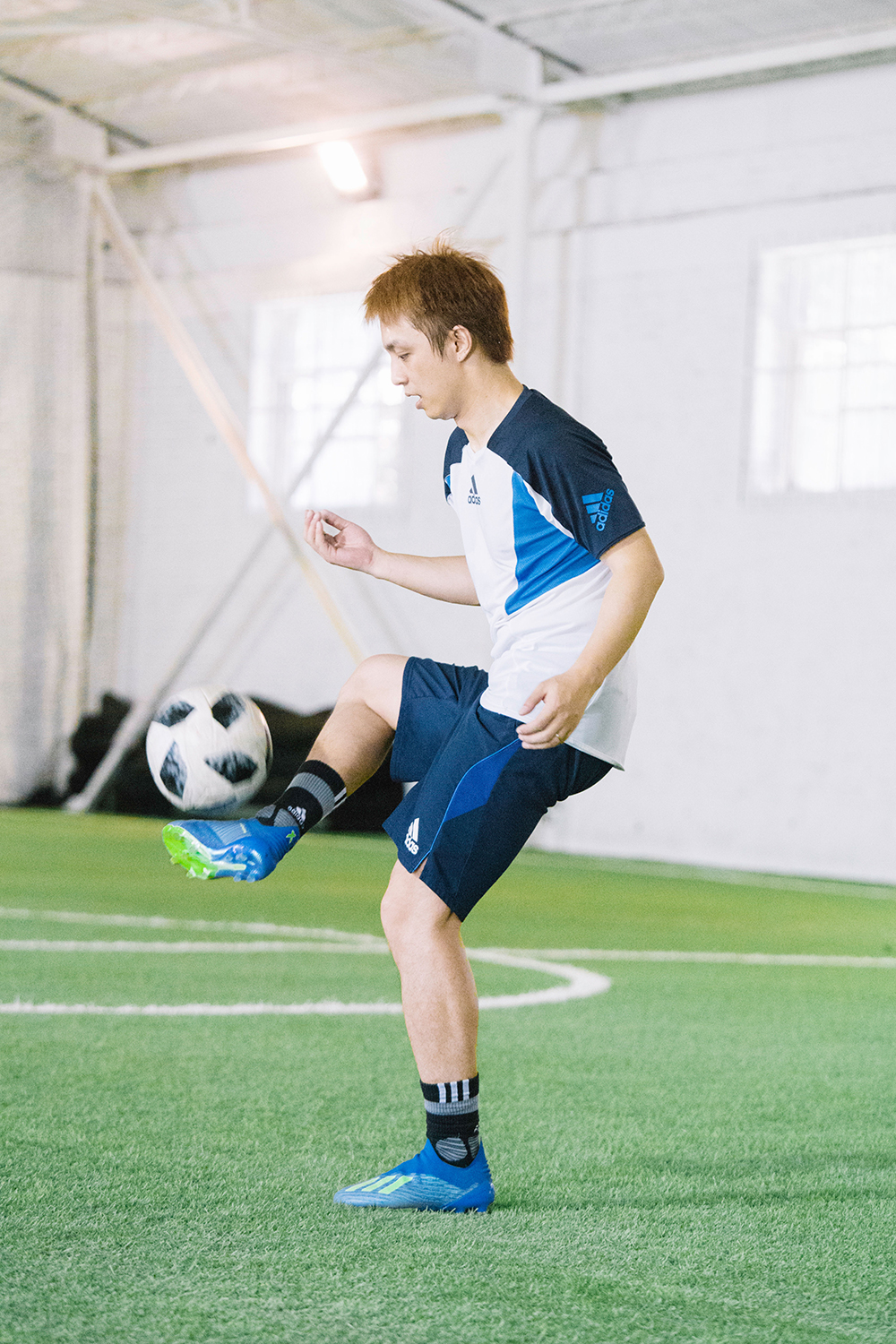 速度新诠释!adidas X18+足球鞋实战评测