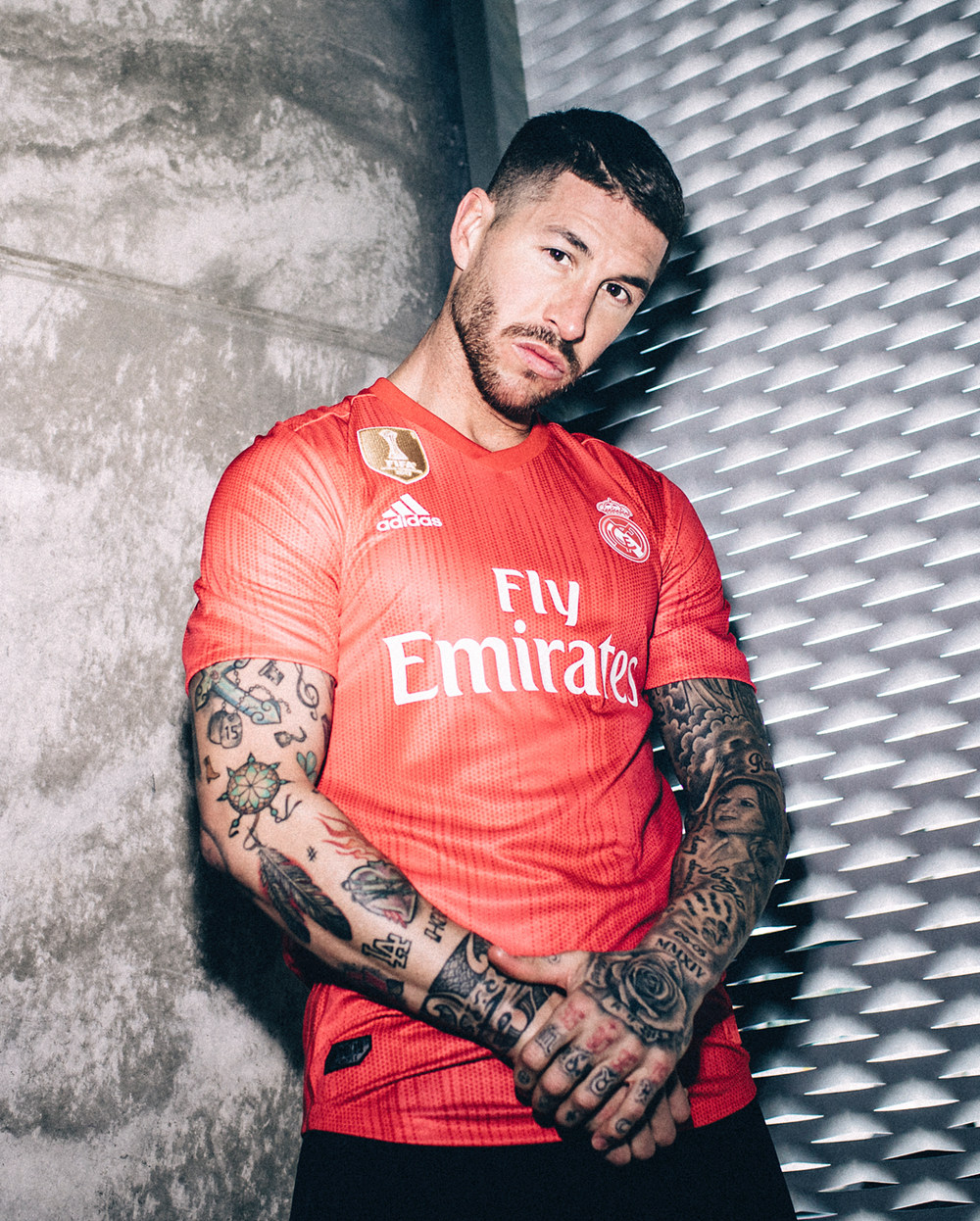 阿迪达斯发布皇家马德里2018\/19赛季第二客场球衣