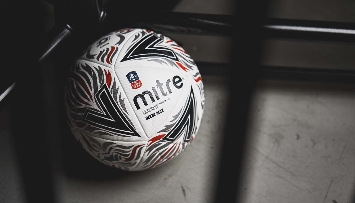 Mitre发布2018\/19赛季英格兰足总杯官方比赛球