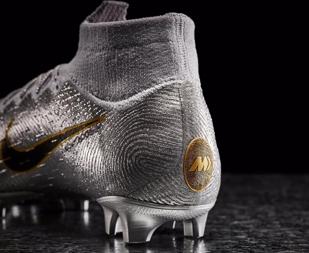 nike mercurial golden touch