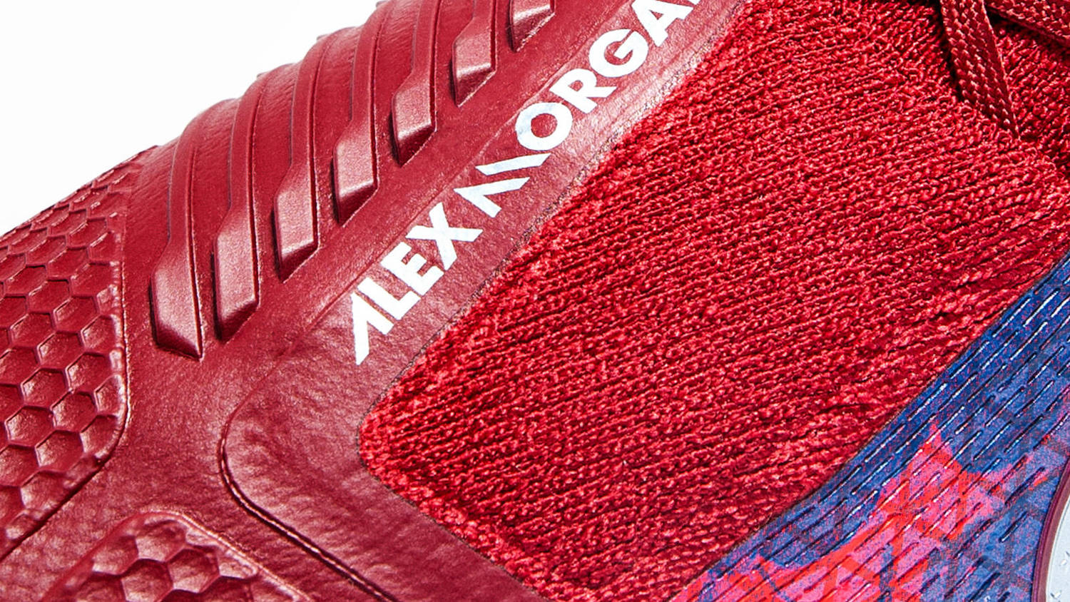 耐克为阿莱克斯·摩根推出国家队百球Phanto