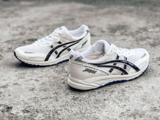 asics skysensor japan monochrome