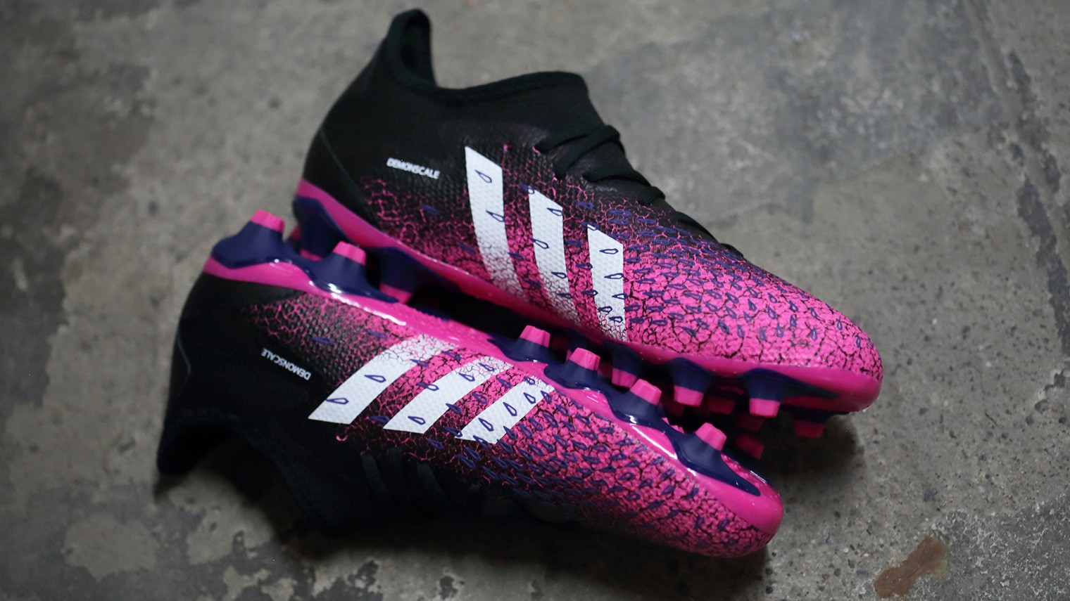 adidas predator freak.3 l mg"superspectral pack"足球鞋