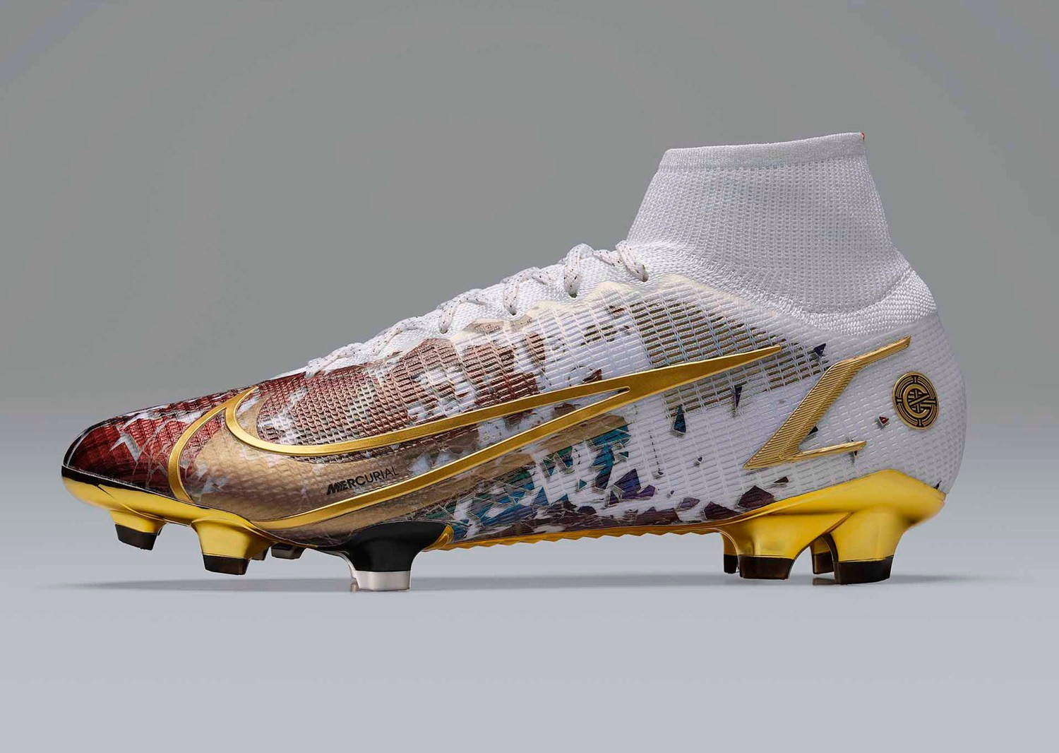 c罗训练上脚nike mercurial superfly "cr110"足球鞋