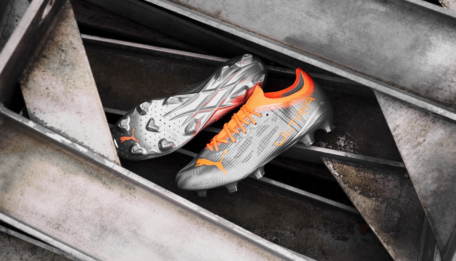近观pumaultra14instinct足球鞋