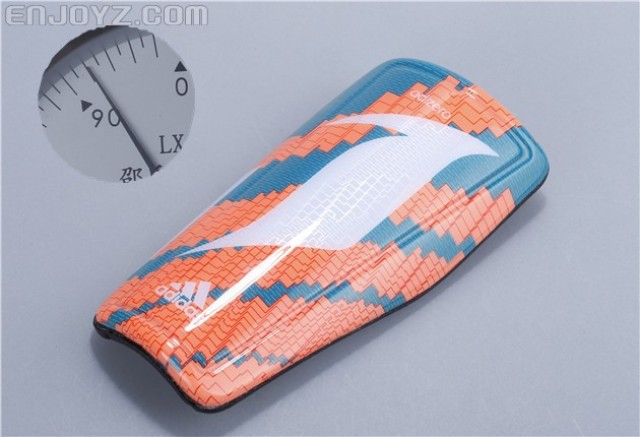 买椟还珠—adidas messi 10 护腿板静态评测