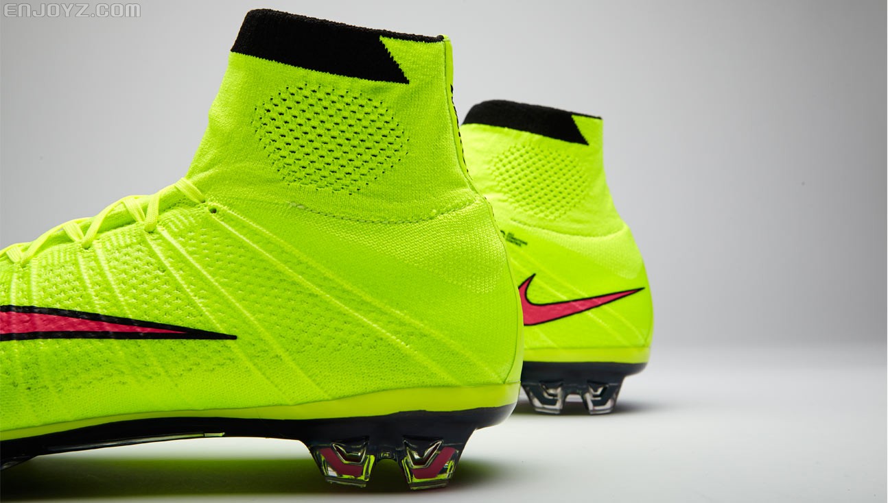 耐克发布刺客荧光黄配色