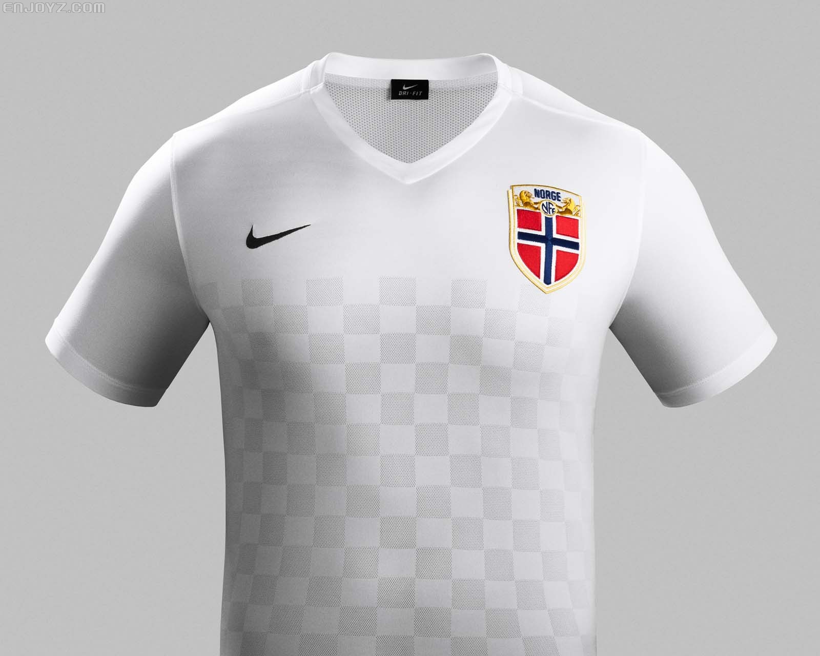 挪威国家队2015年主客场球衣发布