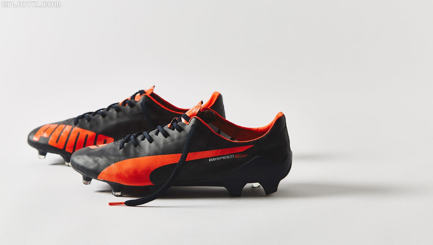 彪马全新黑红配色evospeed sl足球鞋赏析
