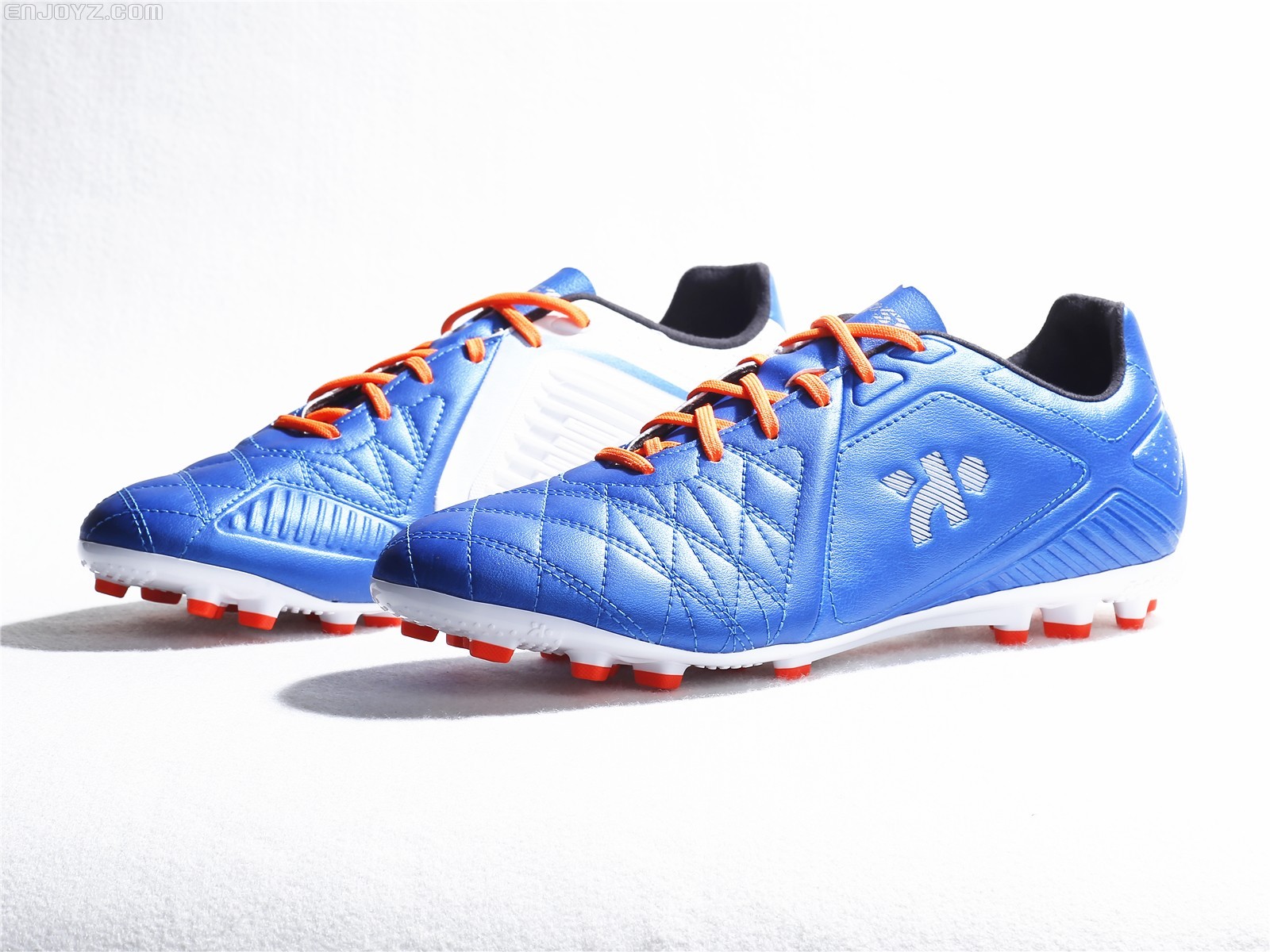 高配低价—kipsta agility v2 500 ag 静态评测 - 足球鞋评测_足球鞋