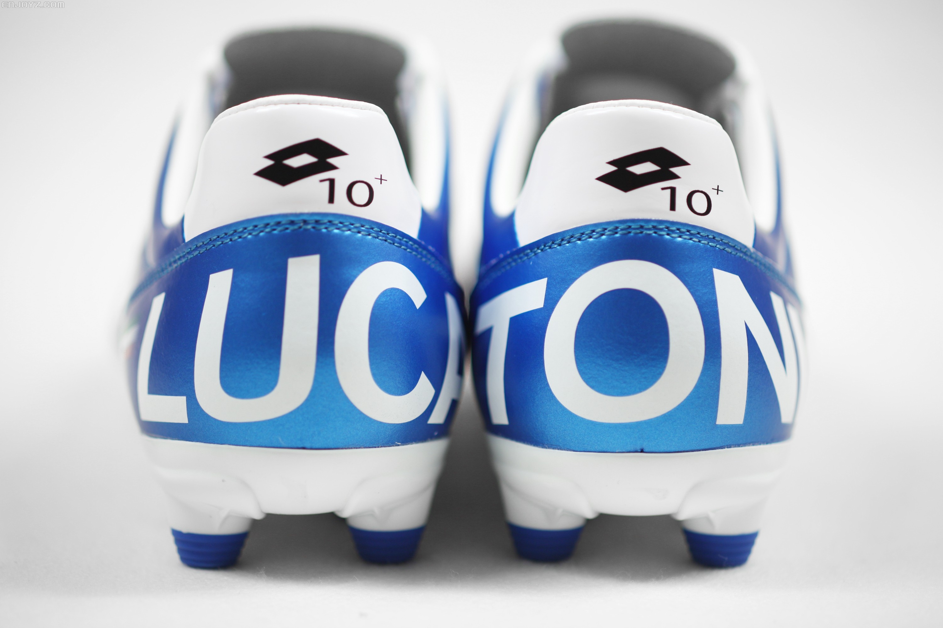 【老鞋新赏】lotto stadio potenza luca toni 10  足球鞋