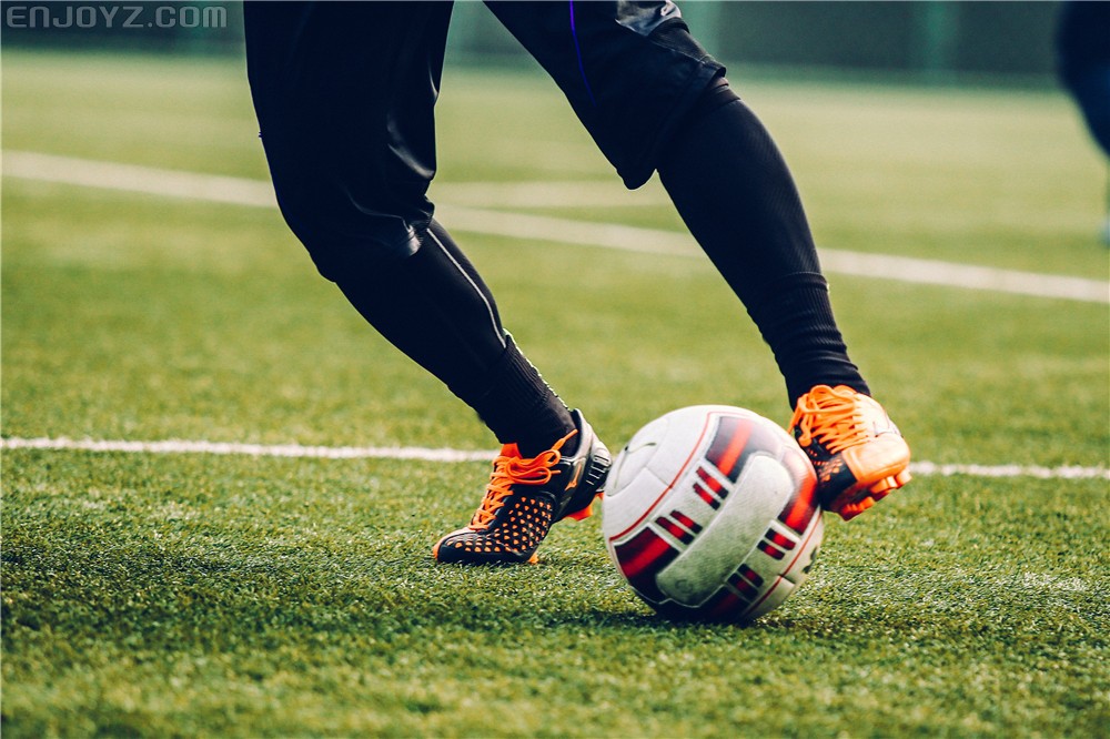 带球的表现我给80分.