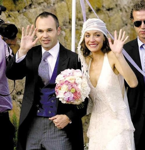 夏奇拉(皮克妻子)卢比奥(拉莫斯妻子)加西亚(德赫亚妻子)萨拉-卡波内