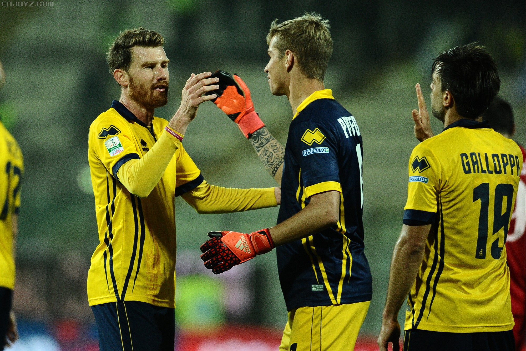 摩德纳俱乐部与marcon达成合作协议 - 球衣视点 - 足球鞋足球装备门户