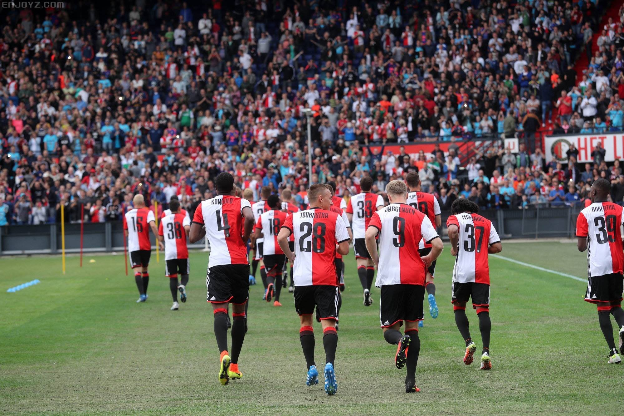 费耶诺德发布2016-17赛季主场球衣