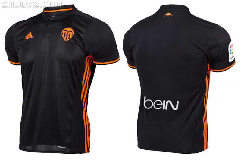 阿迪达斯发布新赛季瓦伦西亚主客场球衣