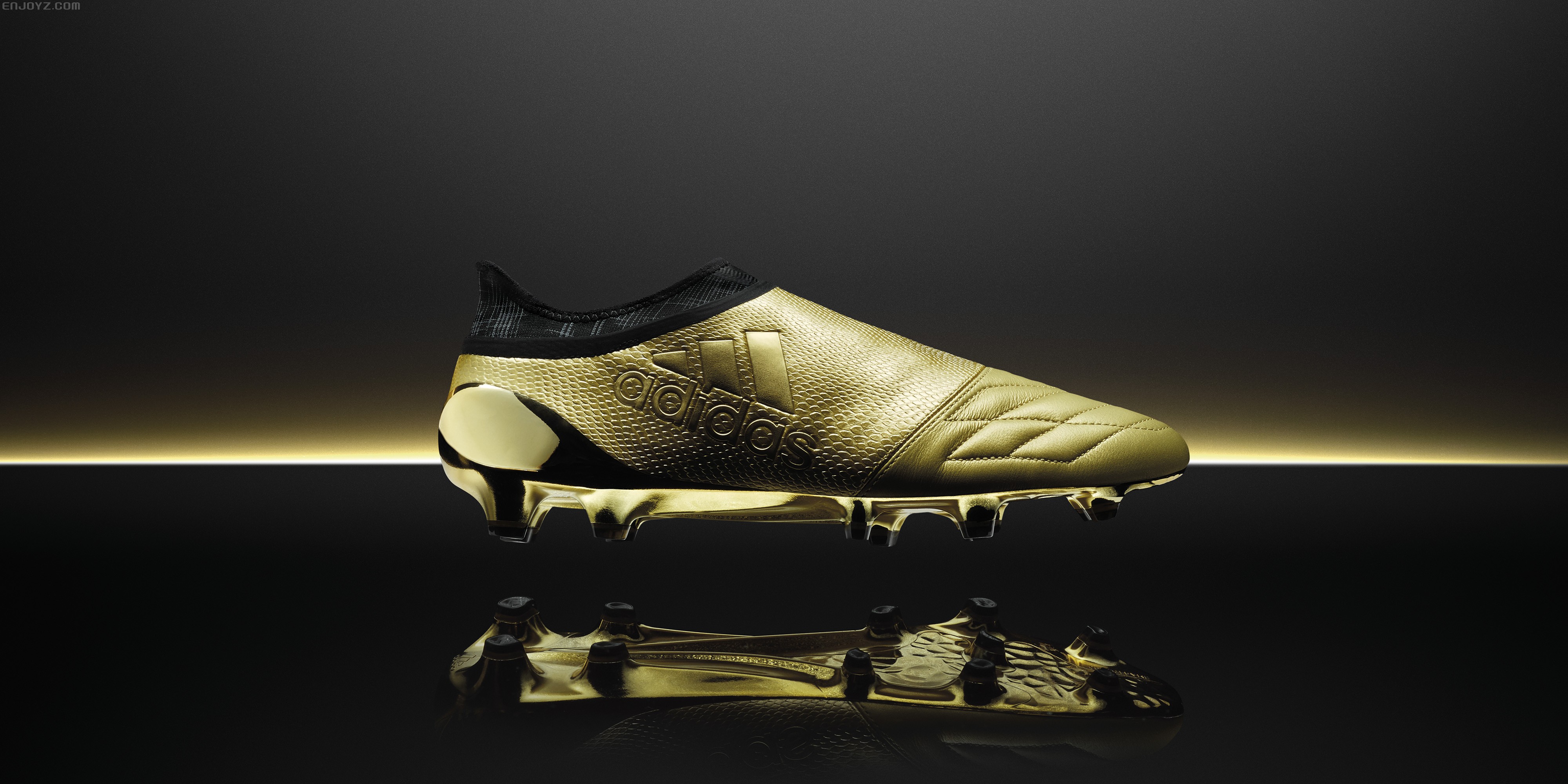 阿迪达斯推出space craft限量太空战舰系列战靴 - 球鞋 - 足球鞋足球