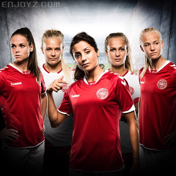 hummel发布丹麦女足国家队全新主客场球衣
