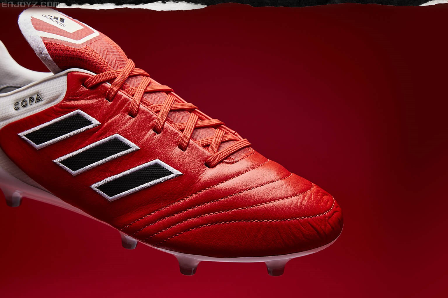 阿迪达斯推出全新足球鞋系列copa17