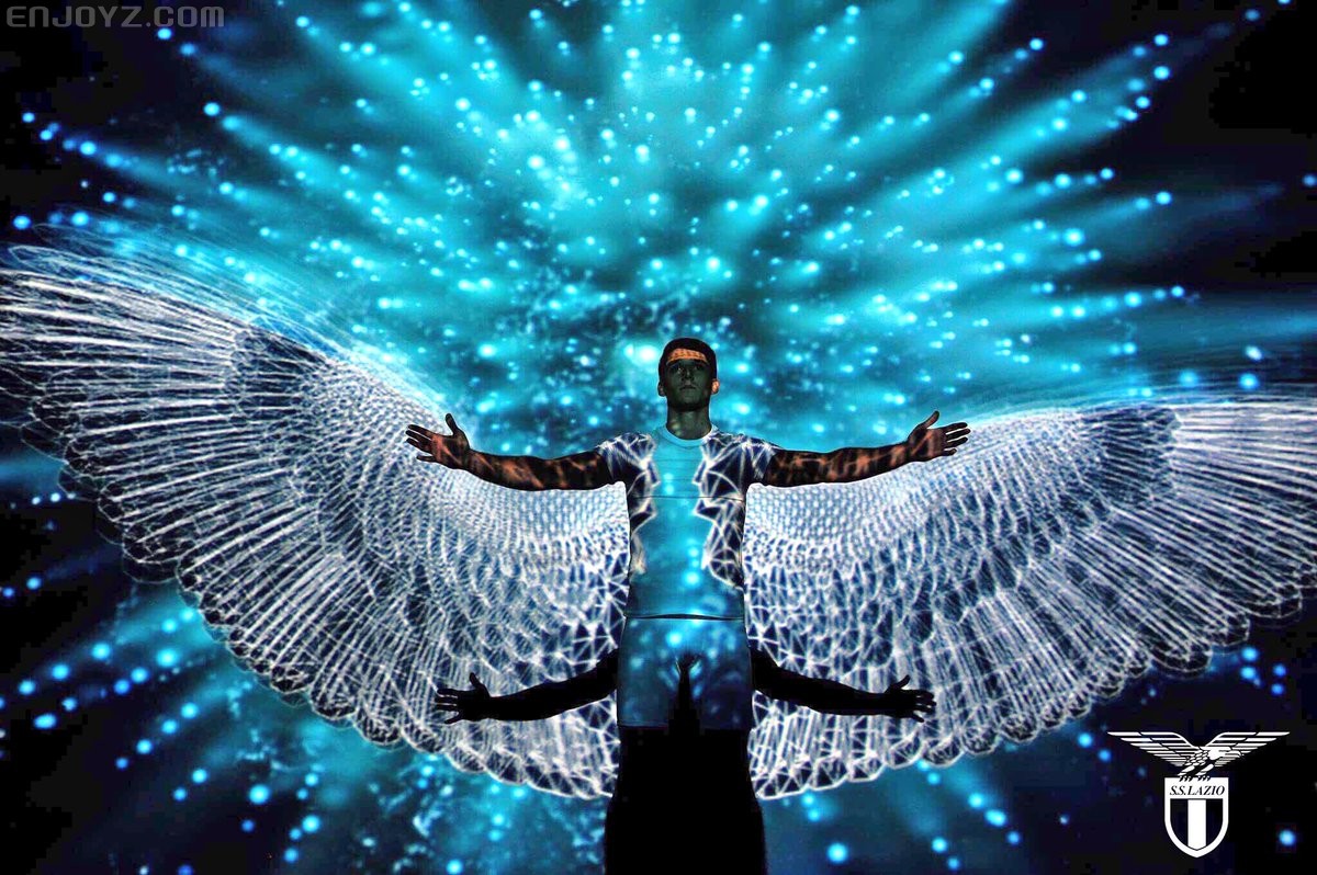 拉齐奥发布2017/18赛季主客场球衣