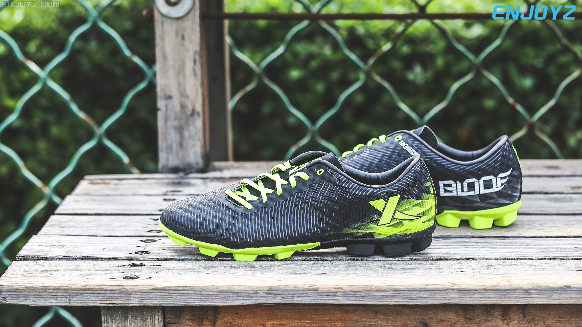 mg回归特步刀锋二代mg足球鞋实战评测