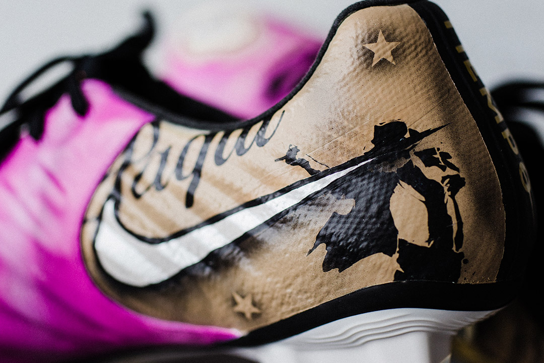 涂鸦定制传奇7正在展出 - 球鞋 - 足球鞋足球装备门户_enjoyz足球装备