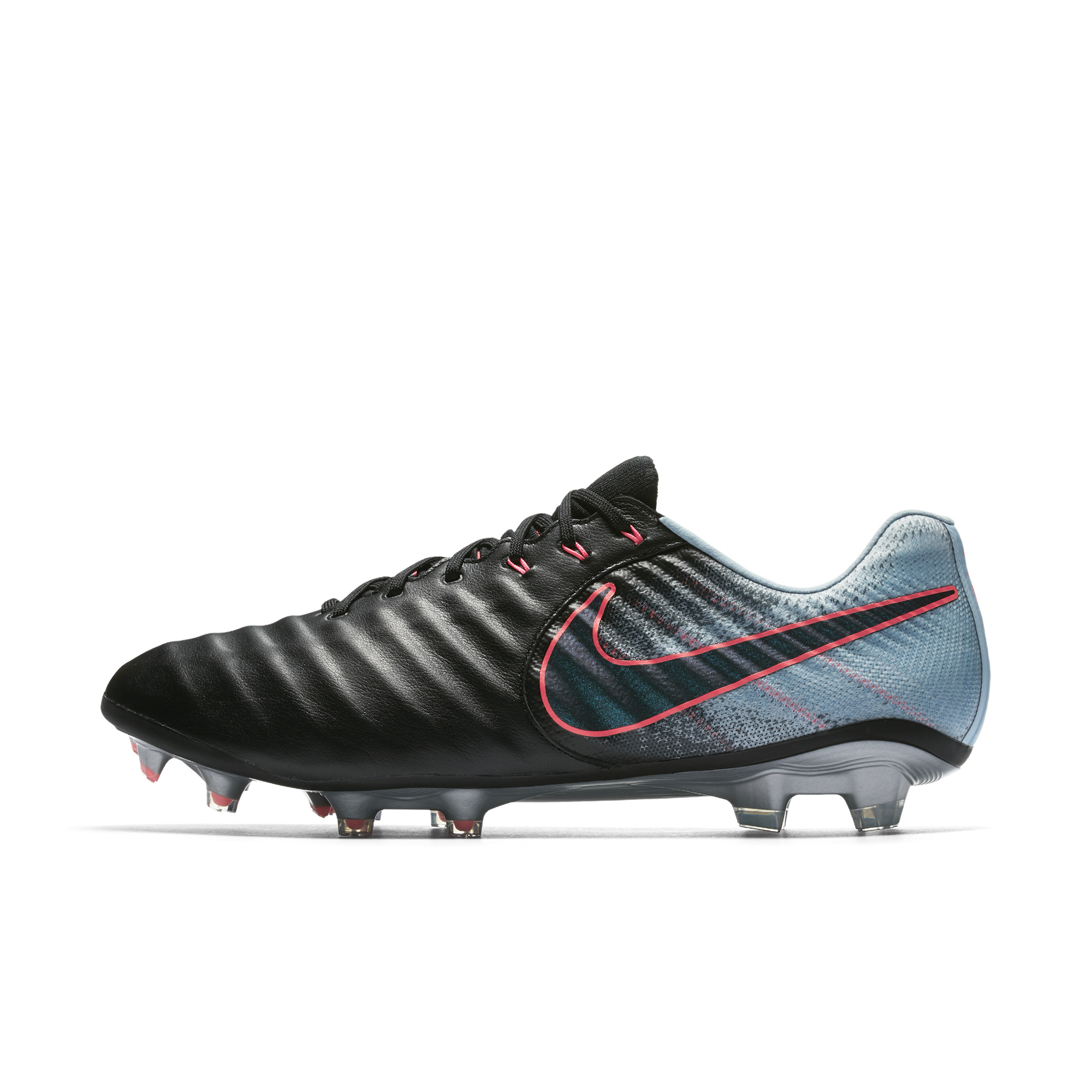 耐克发布全新risingfastpack足球鞋套装