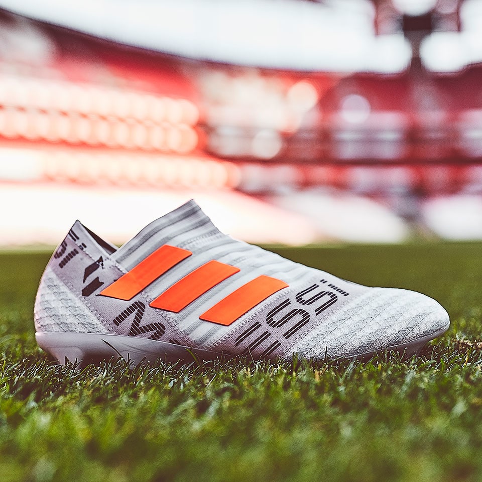 阿迪达斯发布nemeziz17梅西专属配色足球鞋