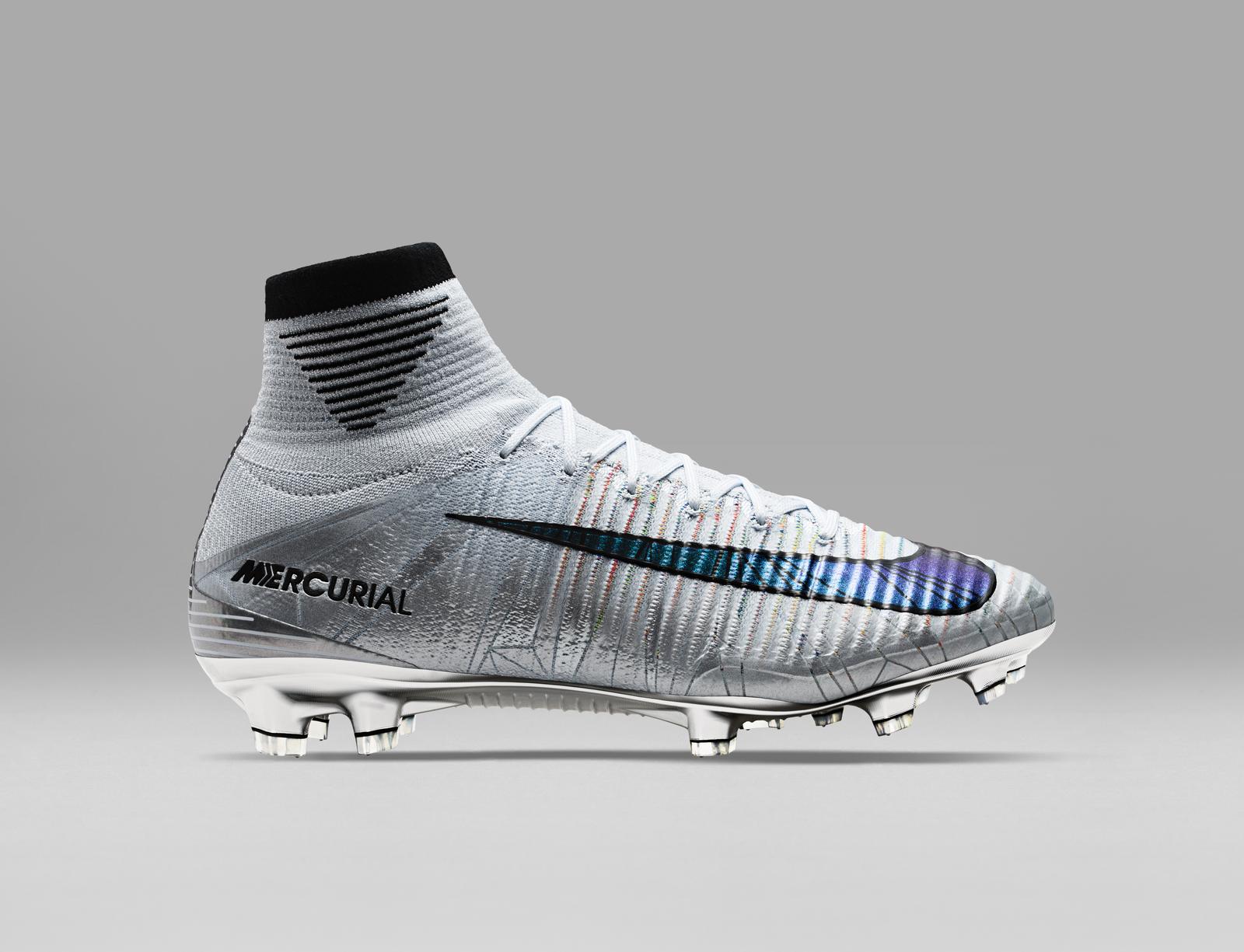 耐克发布限量mercurial cr7 melhor足球鞋
