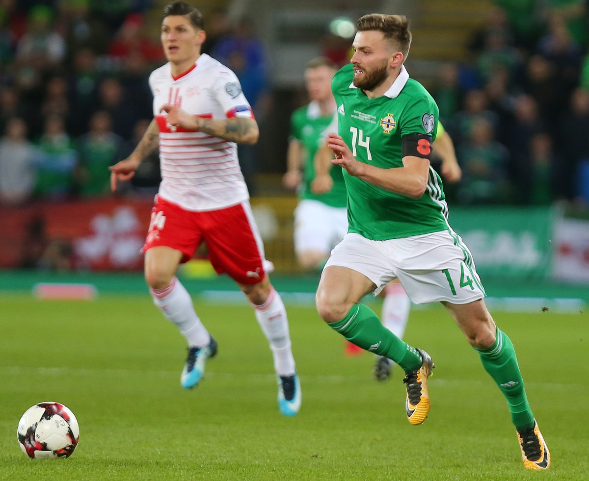 北爱尔兰穿着全新2018主场球衣迎战瑞士 - 球衣 - 足球鞋足球装备门户