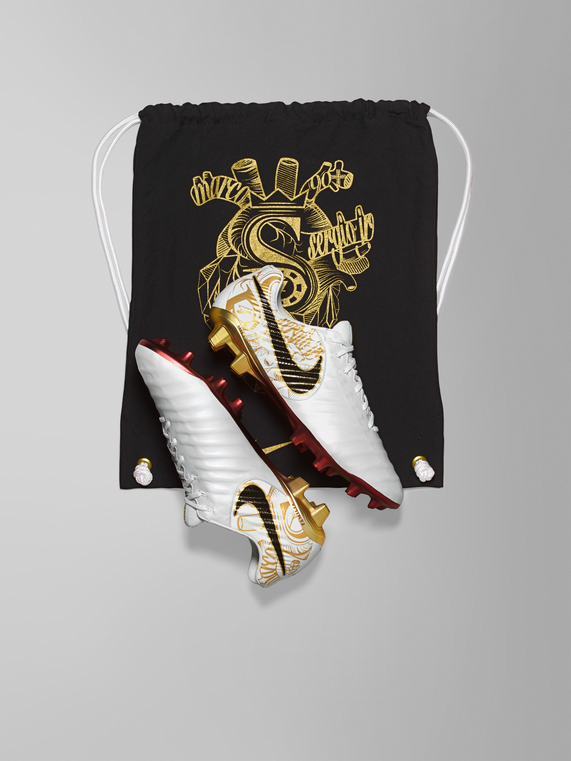 耐克发布拉莫斯专属传奇7代足球鞋"corazón y sangre" - 球鞋 - 足球