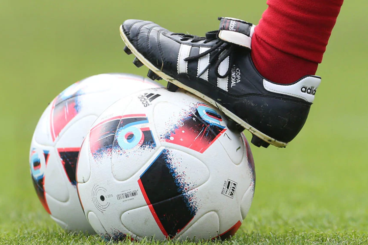 adidas copa mundial 足球鞋