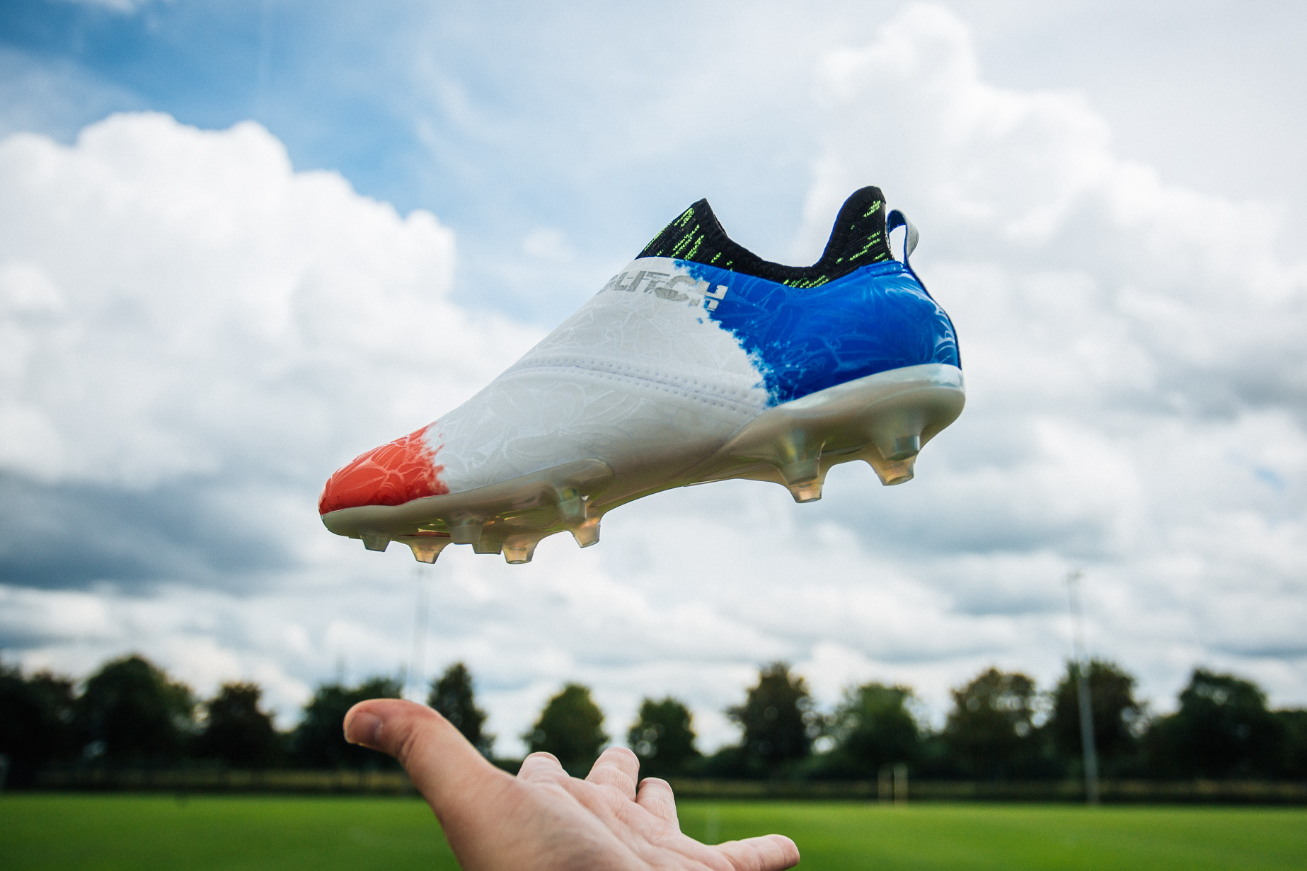 持续进化近观adidasglitch20足球鞋