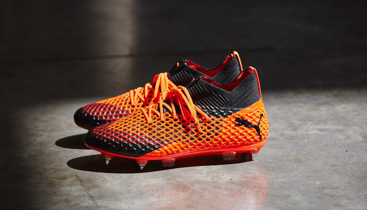 近观puma future 2.1 netfit "uprising pack"足球鞋