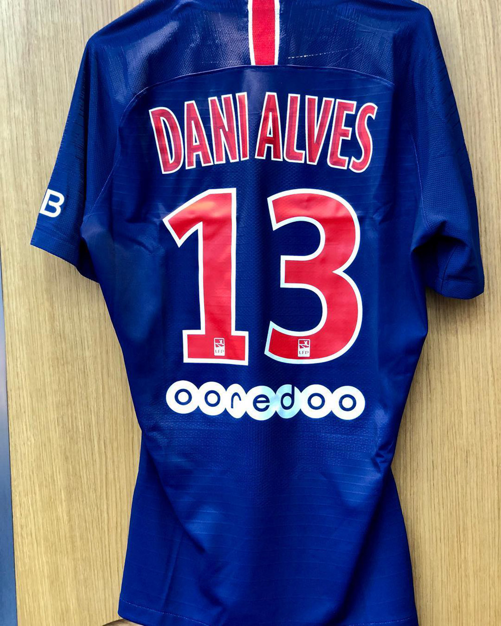 致敬扎加洛阿尔维斯更改俱乐部球衣号码