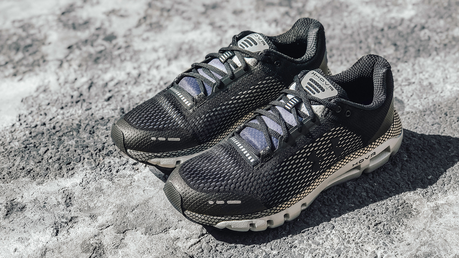 uahovrinfinite芯片跑步鞋