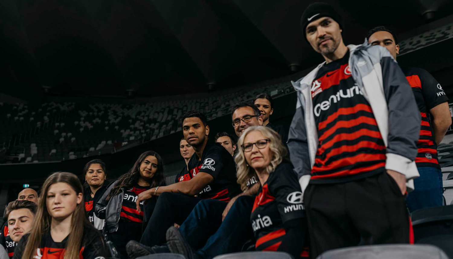 耐克发布西悉尼流浪者2019/20赛季主场球衣