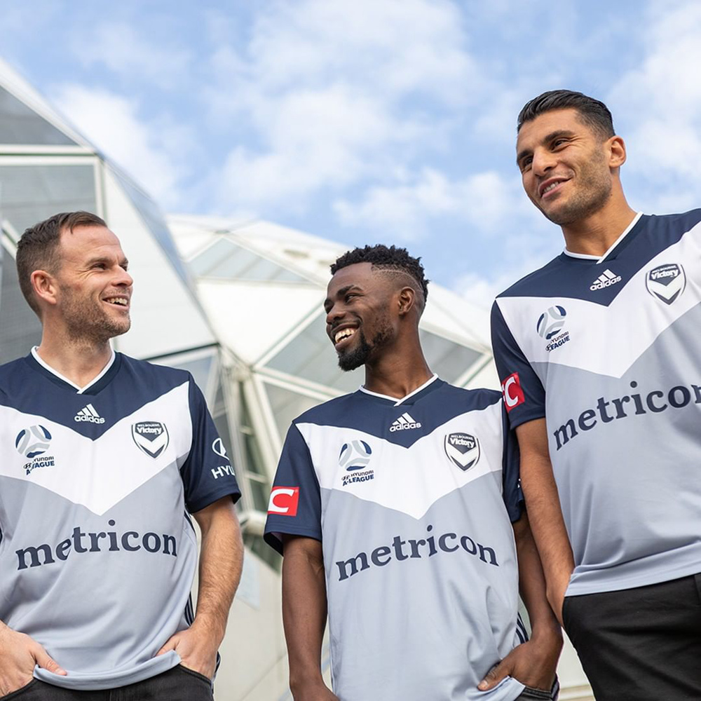 阿迪达斯发布墨尔本胜利2019/20赛季客场球衣